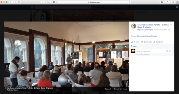 Momento della conferenza del Presidente AVP alla platea di visitatori che hanno gremito la saletta in ogni ordine di posti...